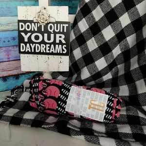 Pink Racoon leggings!